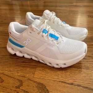 BRAND NEW On Cloudrunner 2 Shoes size 9.5